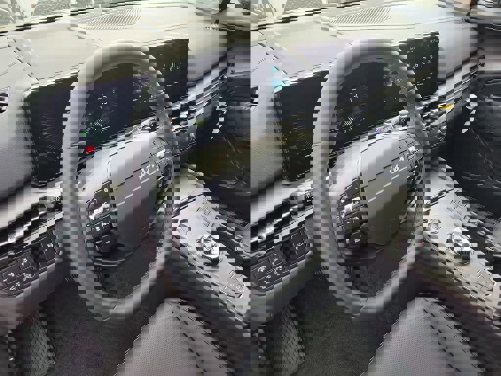 New 2026 Kia Sportage EX w/ EX Panoramic Sunroof Package image 24