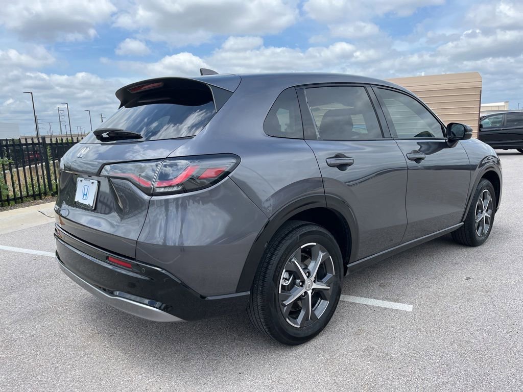 Certified 2024 Honda HR-V EX-L image 4