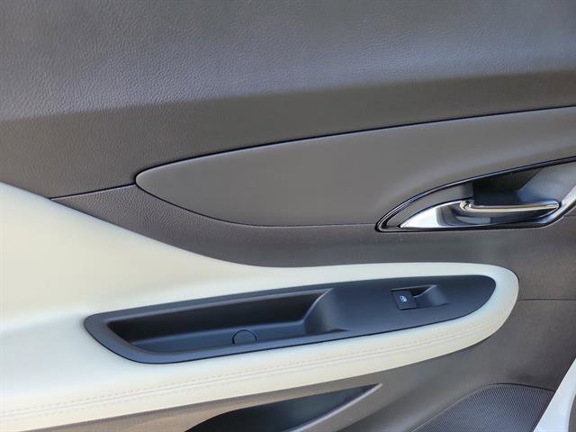 Used 2020 Buick Encore Preferred w/ Safety Package image 12