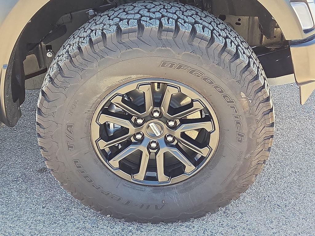 Used 2025 Ford F150 Raptor AWD/4WD image 10