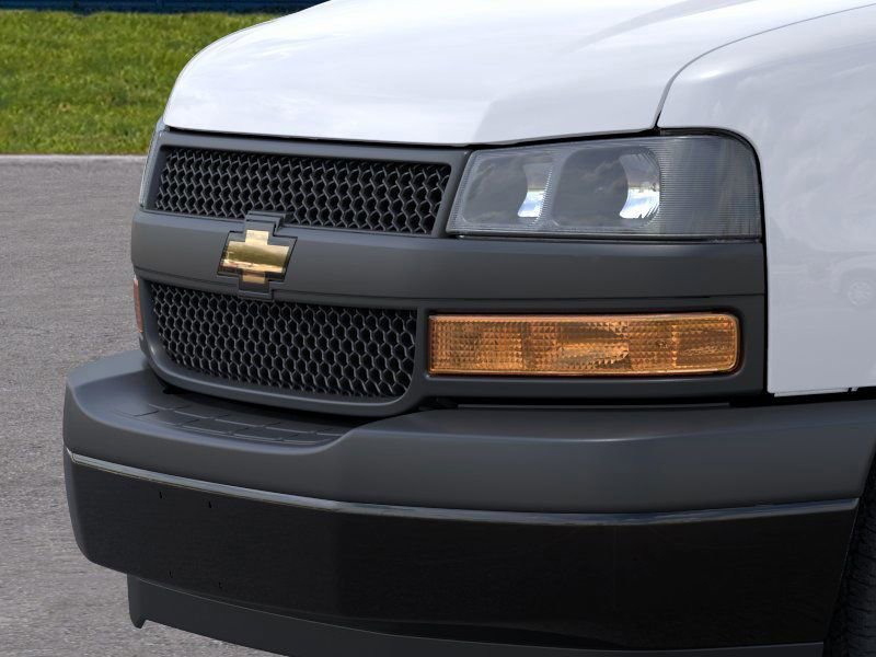 New 2025 Chevrolet Express 3500 Work Van w/ Driver Convenience Package image 21