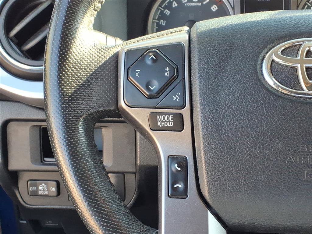Used 2018 Toyota Tacoma SR image 17