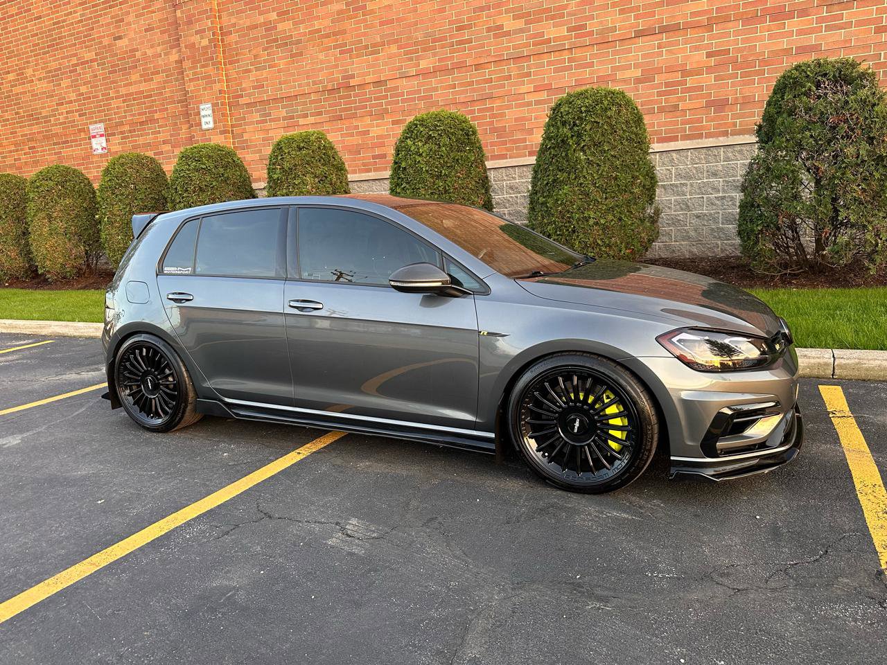 Used 2019 Volkswagen Golf R 4-Door AWD/4WD image 40