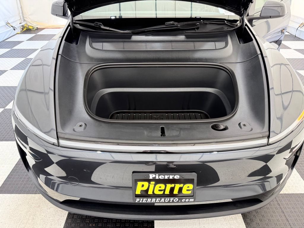 Used 2026 Tesla Model Y AWD image 10