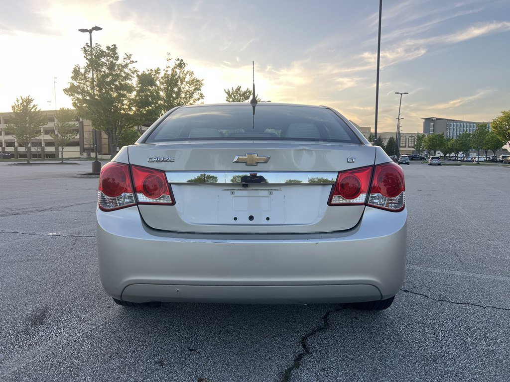 Used 2013 Chevrolet Cruze LT FWD image 4