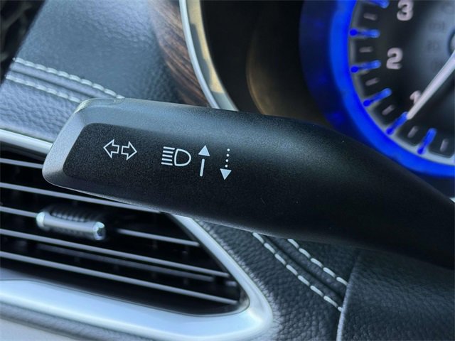 Used 2023 Chrysler Pacifica Limited image 22