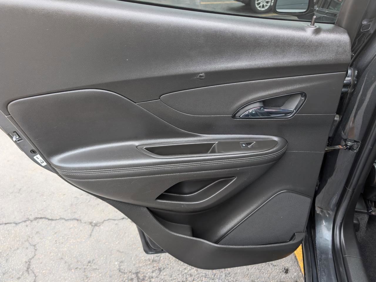 Used 2018 Buick Encore Preferred image 21