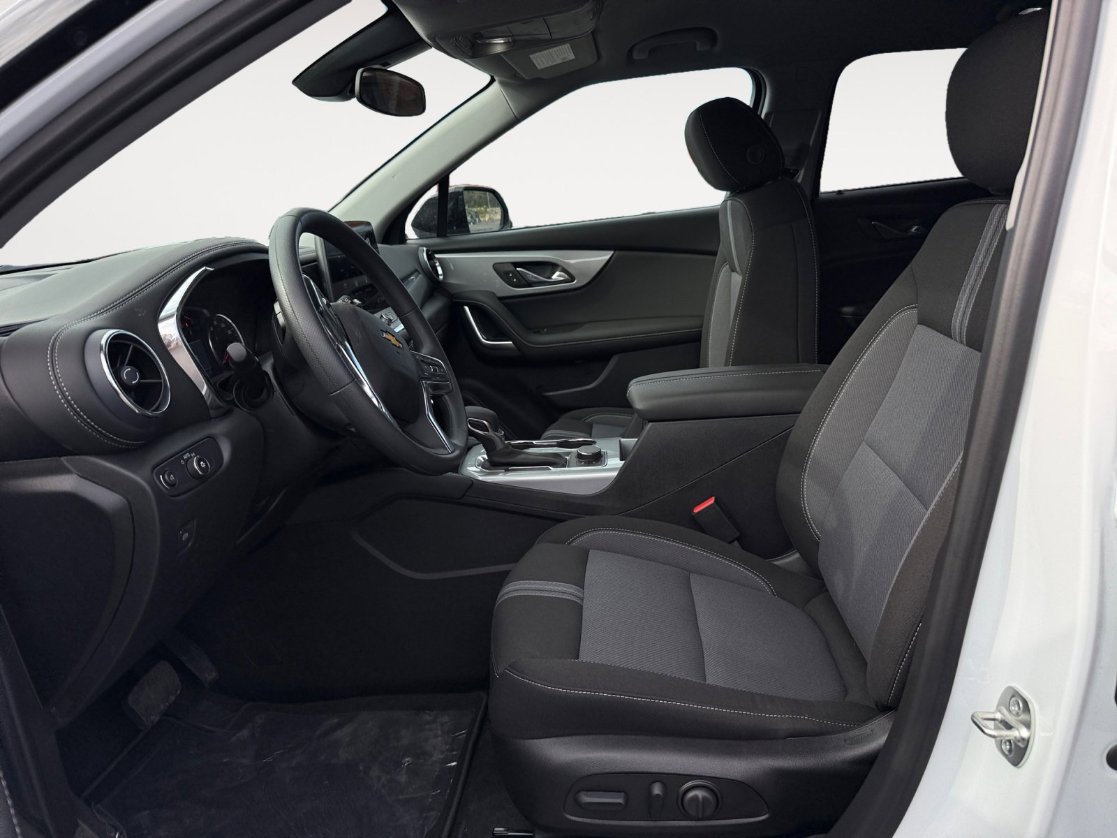 New 2026 Chevrolet Blazer LT w/ Midnight/Sport Edition image 10