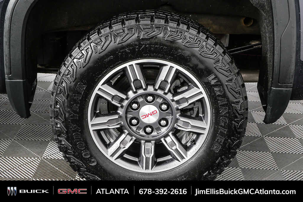 Used 2024 GMC Sierra 1500 AT4 w/ Technology Package image 36