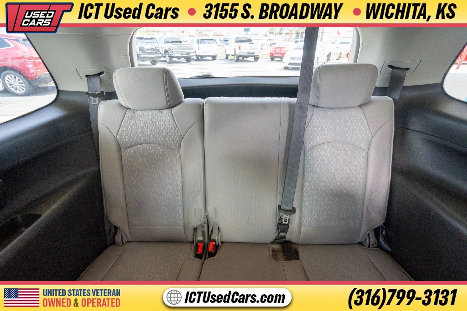 Used 2009 GMC Acadia SLE w/ Preferred Package FWD image 14