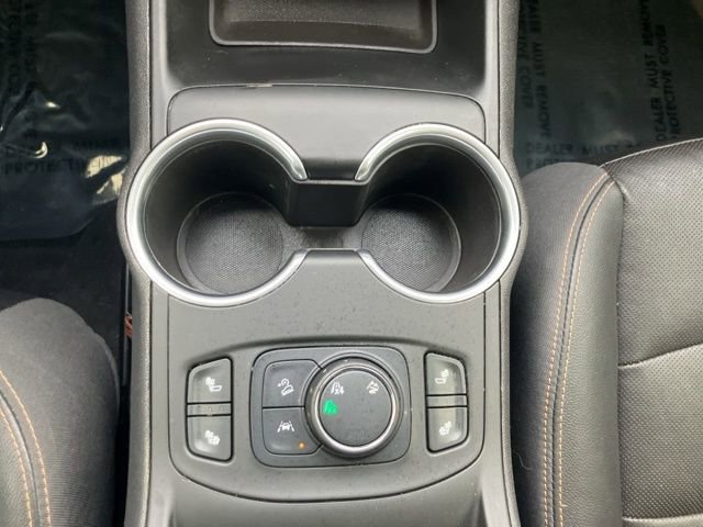 Used 2021 GMC Terrain SLT w/ Elevation Edition image 25