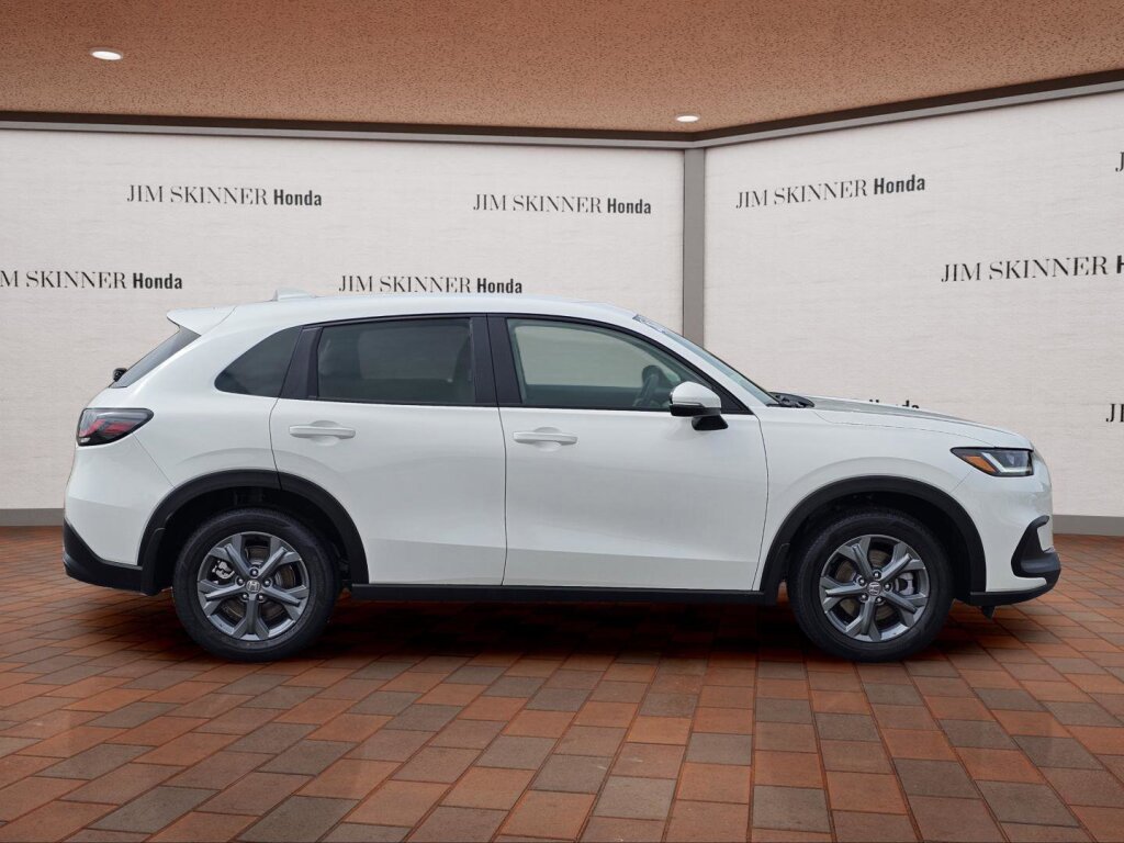 New 2027 Honda HR-V LX image 7
