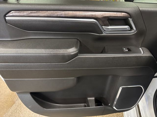 Used 2024 Chevrolet Silverado 2500 LTZ w/ LTZ Convenience Package image 20