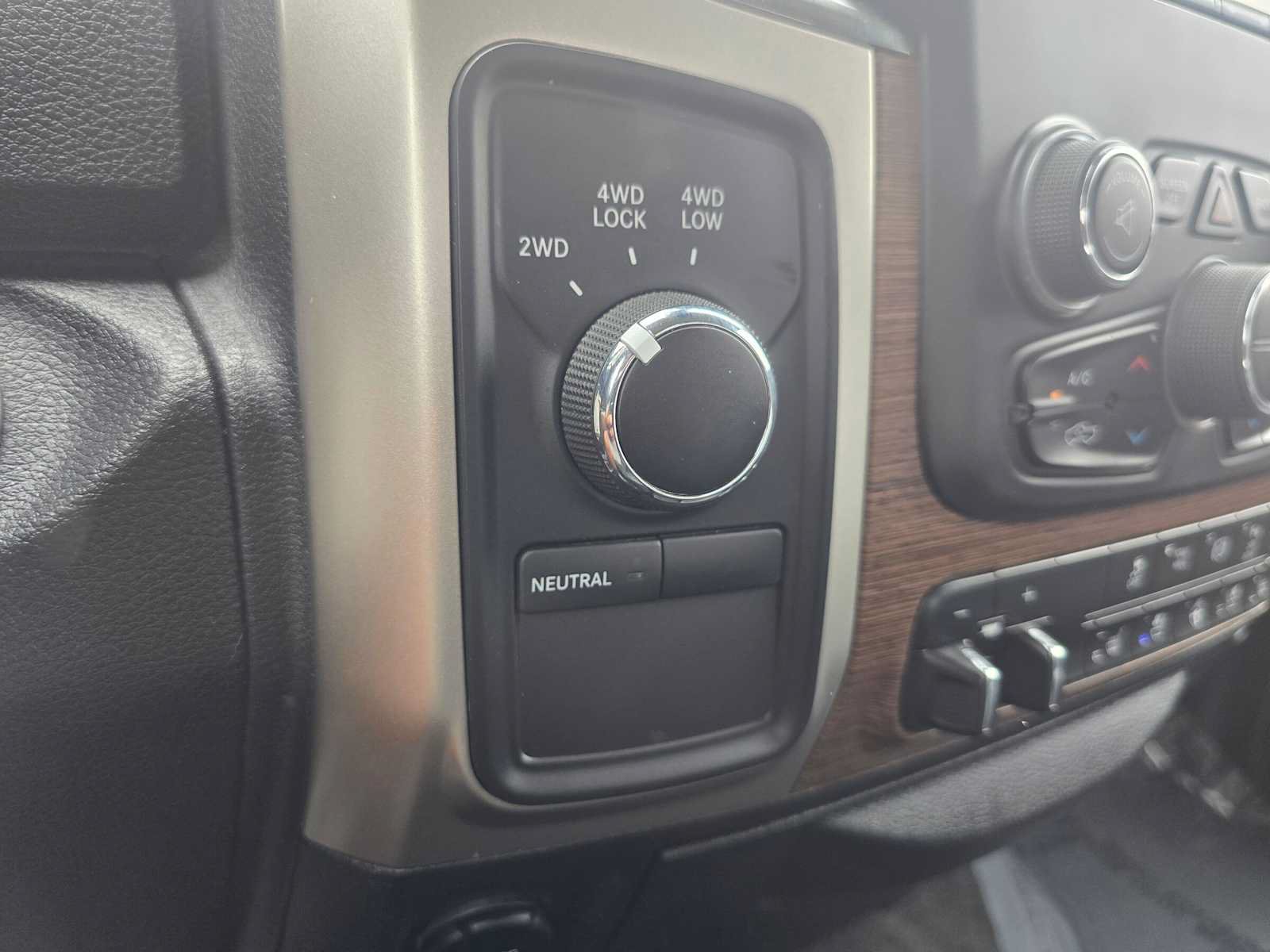 Used 2018 RAM 2500 Laramie AWD/4WD image 29