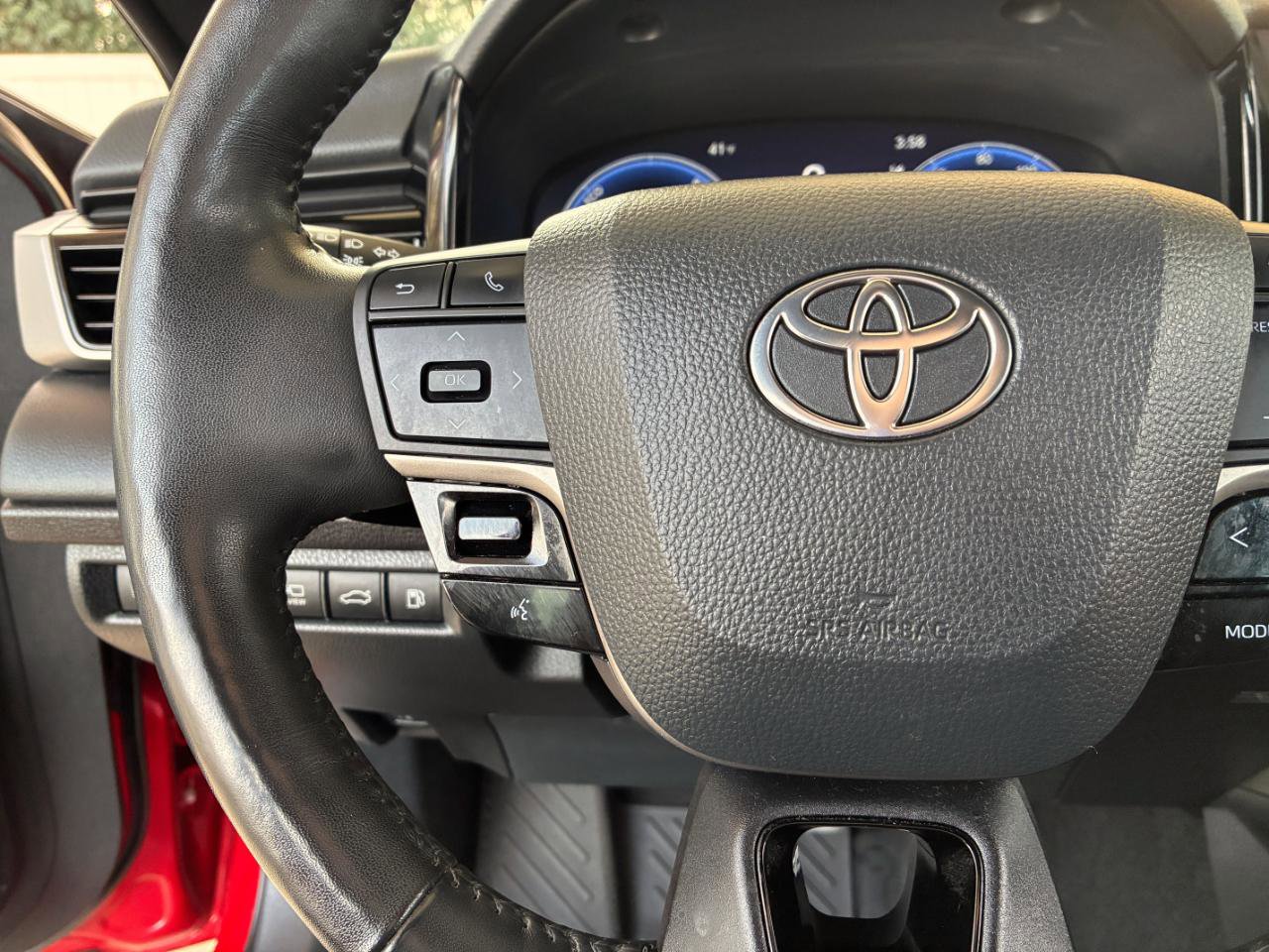 Used 2025 Toyota Camry XSE w/ Premium Plus Package image 25