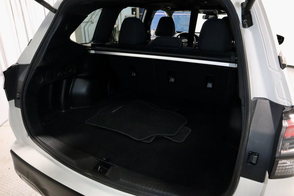 Used 2025 Subaru Forester Premium image 15