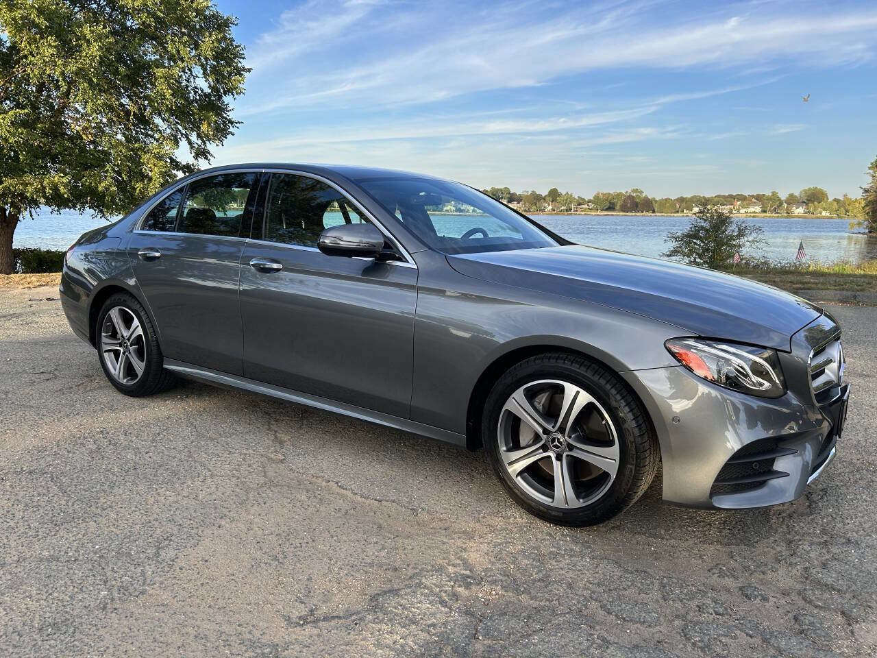 Used 2020 Mercedes-Benz E 350 4MATIC Sedan w/ Parking Assistance Package image 26