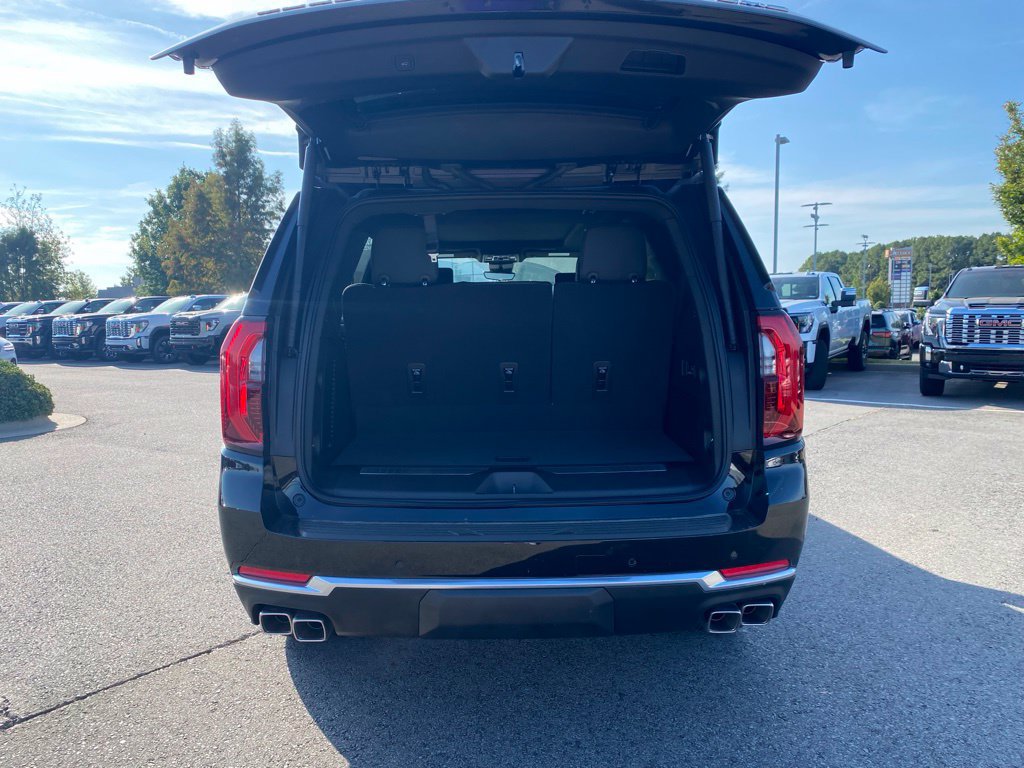 New 2026 GMC Yukon Denali w/ Advanced Technology Package AWD/4WD image 10