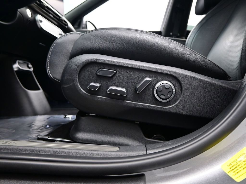 Used 2025 Genesis GV60 Advanced image 13