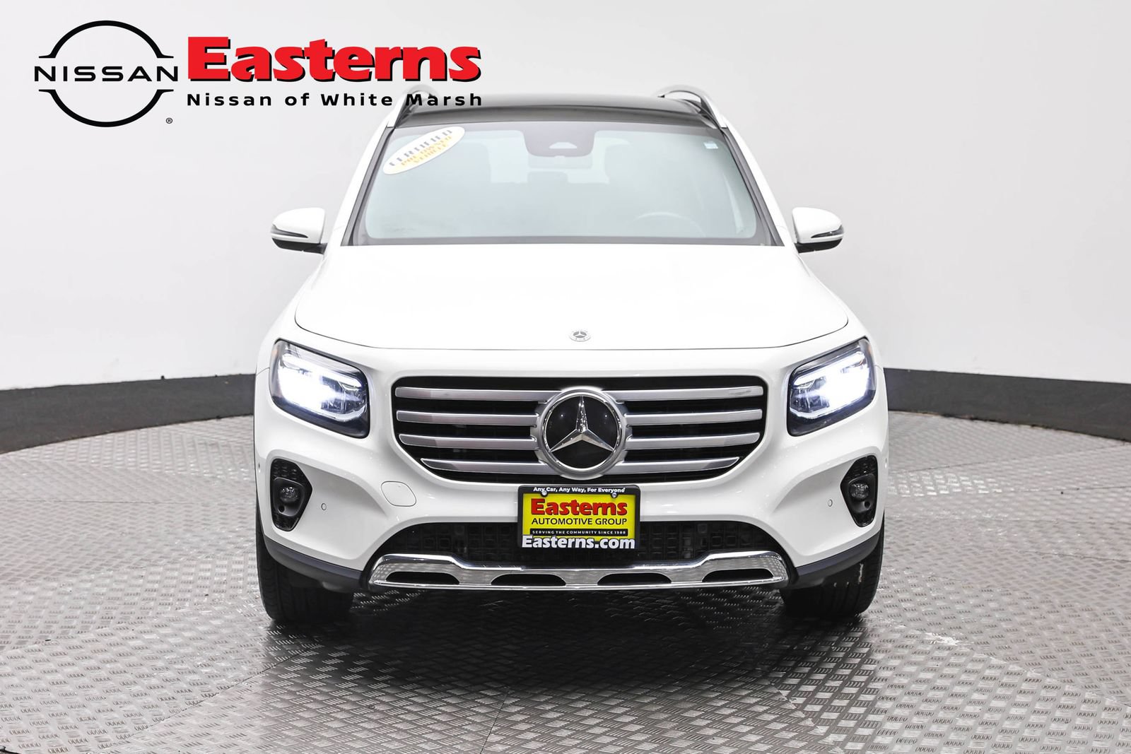 Used 2025 Mercedes-Benz GLB 250 w/ Exclusive Package image 2