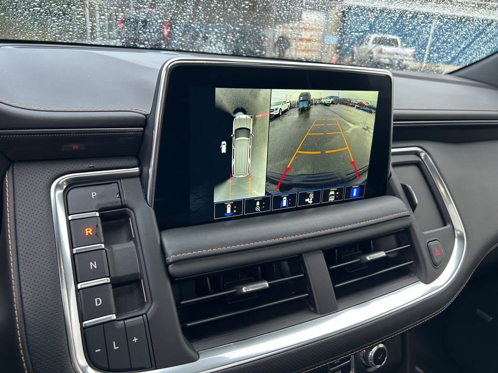 Used 2022 GMC Yukon AT4 w/ Technology Package image 19