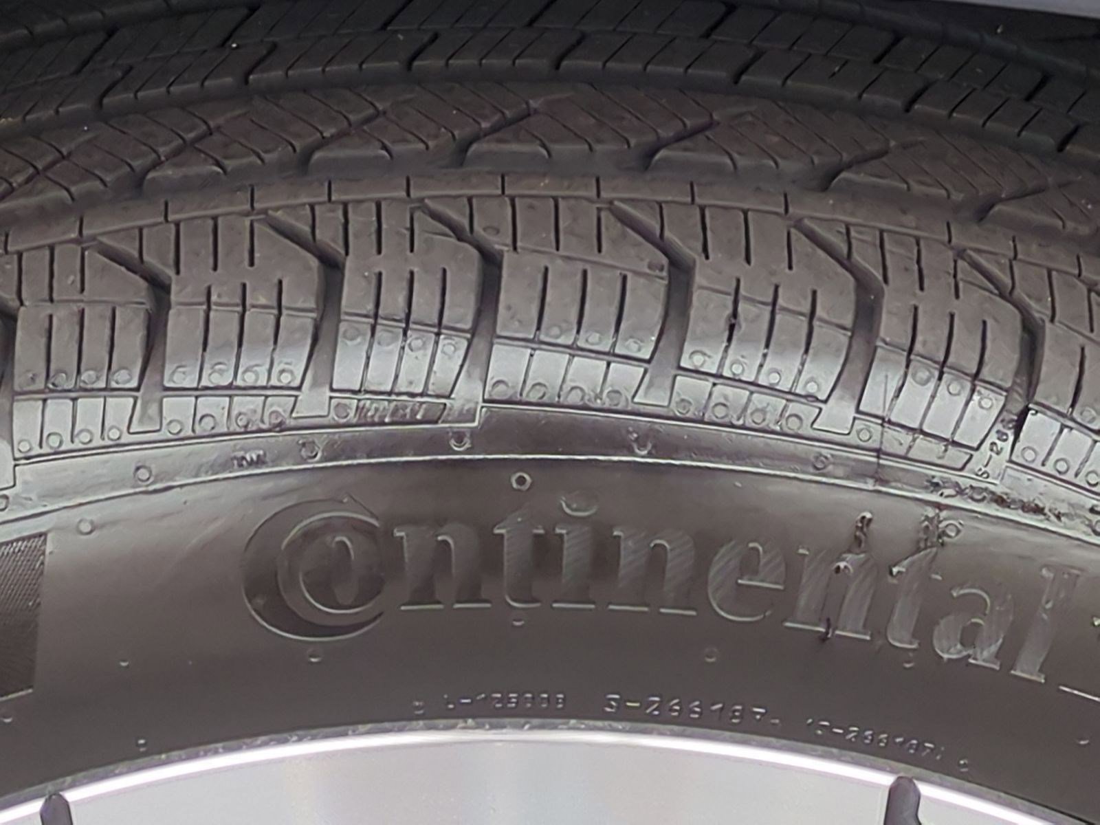 Certified 2025 BMW X1 xDrive28i w/ Premium Package image 12