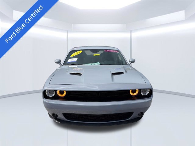 Used 2021 Dodge Challenger SXT w/ Blacktop Package RWD image 2