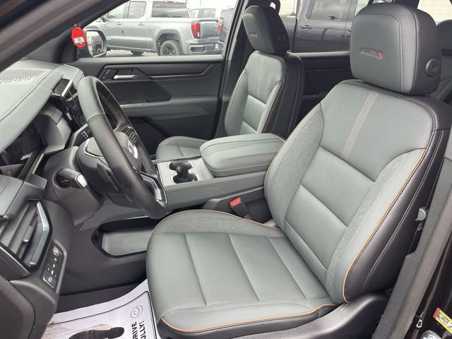 New 2026 GMC Acadia AT4 w/ Luxury Package AWD/4WD image 11