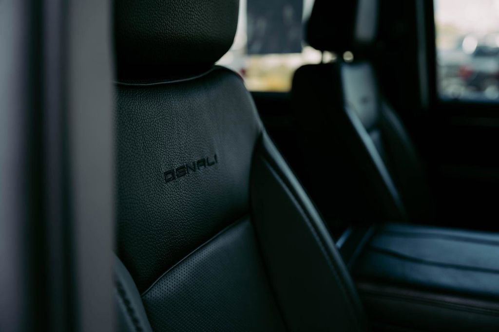 Used 2023 GMC Sierra 1500 Denali image 19