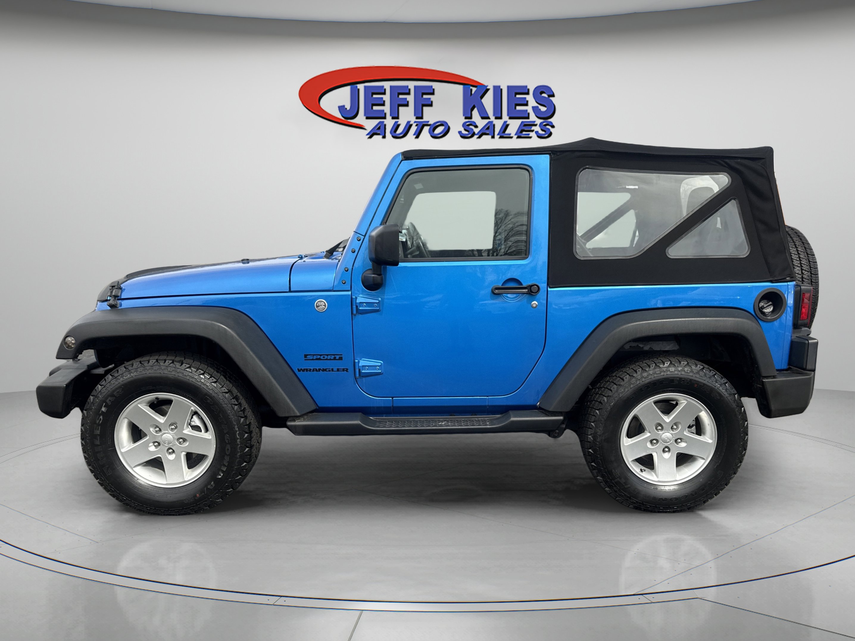 Used 2015 Jeep Wrangler Sport w/ Quick Order Package 23S AWD/4WD image 8