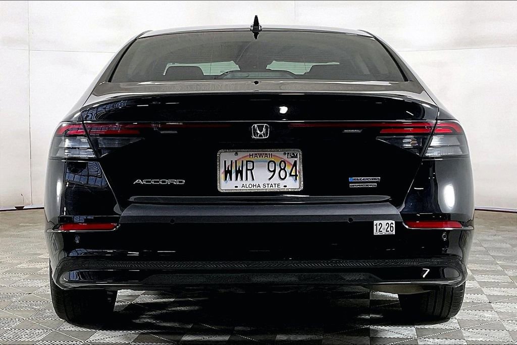 Used 2023 Honda Accord Touring image 3