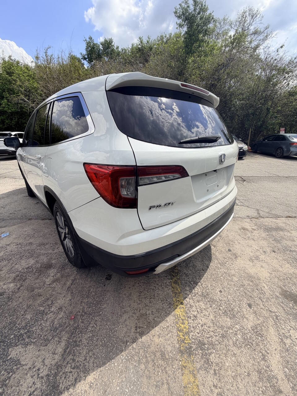 Used 2019 Honda Pilot EX-L image 11