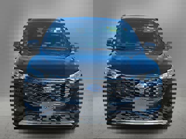 Used 2024 Ford Escape ST-Line image 3