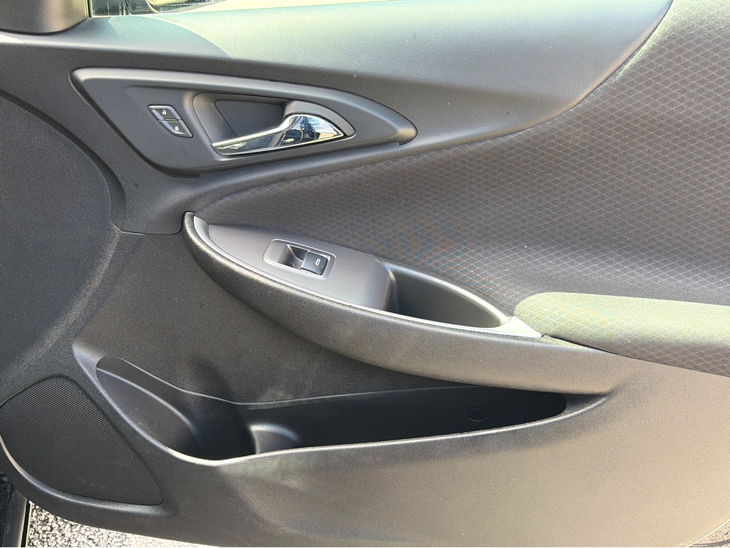 Used 2025 Chevrolet Malibu LT FWD image 9