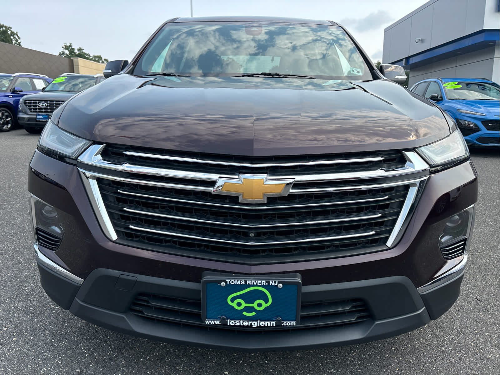 Certified 2023 Chevrolet Traverse LT w/ LT Premium Package AWD/4WD image 4