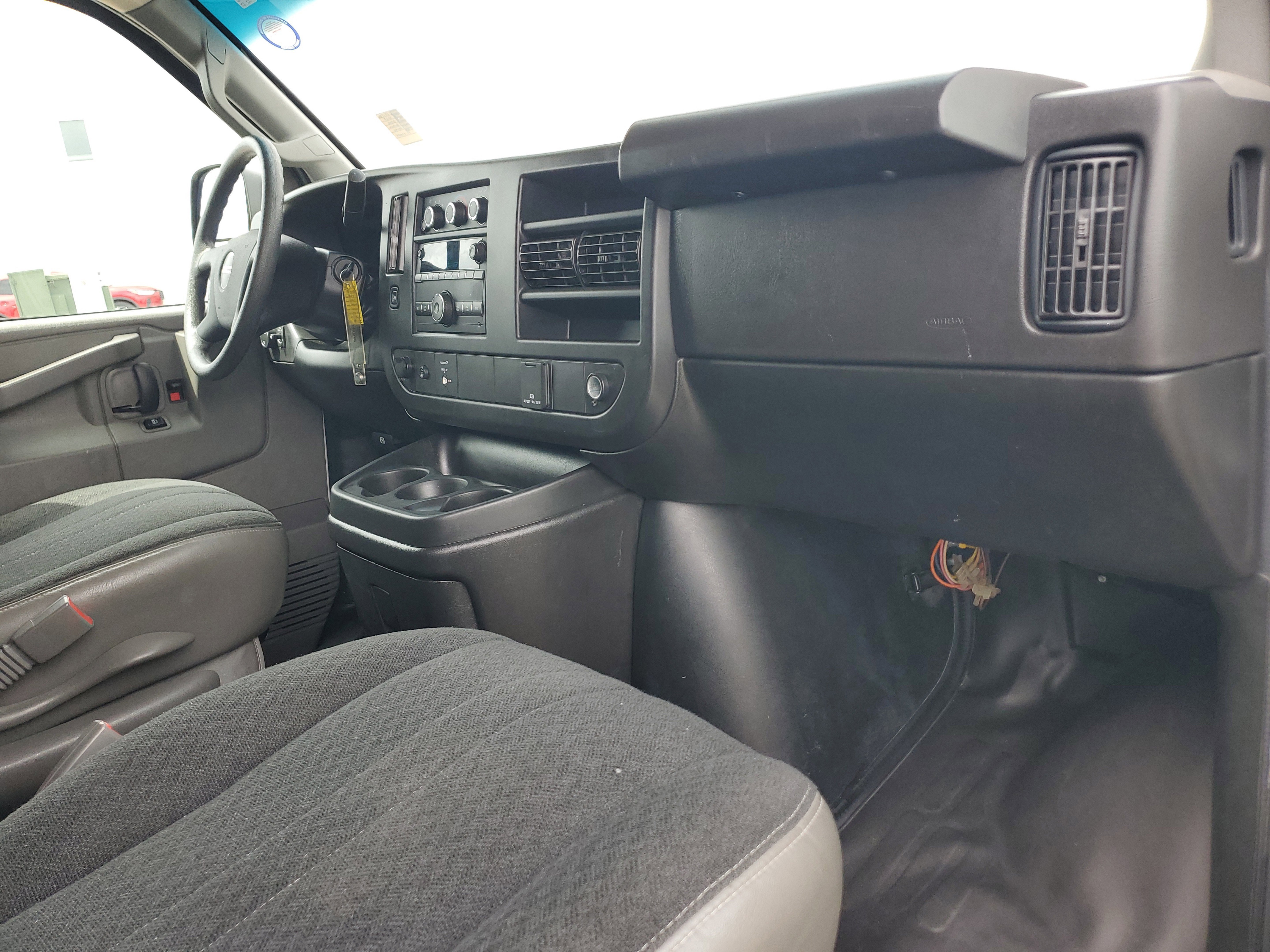 Used 2023 GMC Savana 2500 w/ Driver Convenience Package image 14
