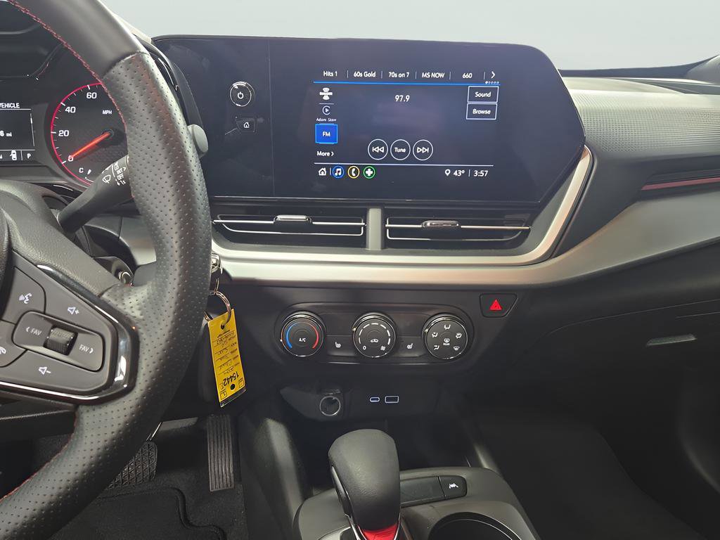 Used 2024 Chevrolet Trax RS image 25