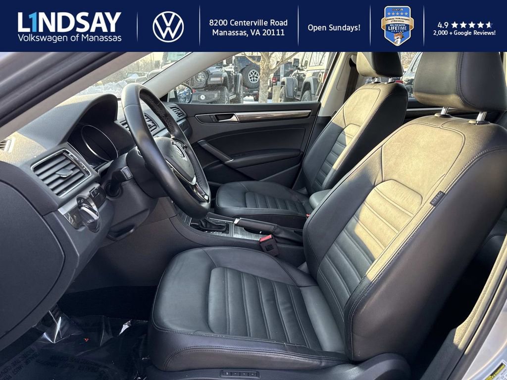 Used 2018 Volkswagen Passat 2.0T SEL Premium image 9