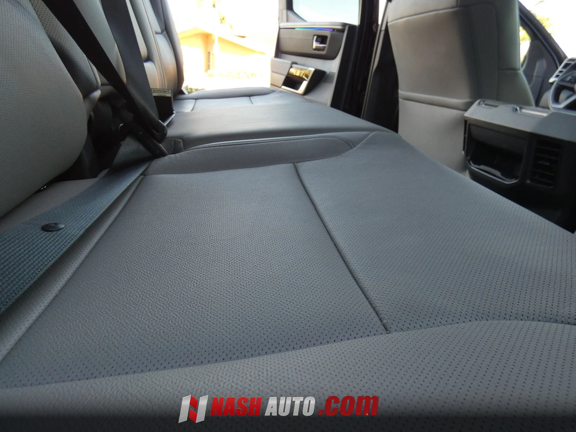 Used 2026 Toyota Tundra Limited AWD/4WD image 43