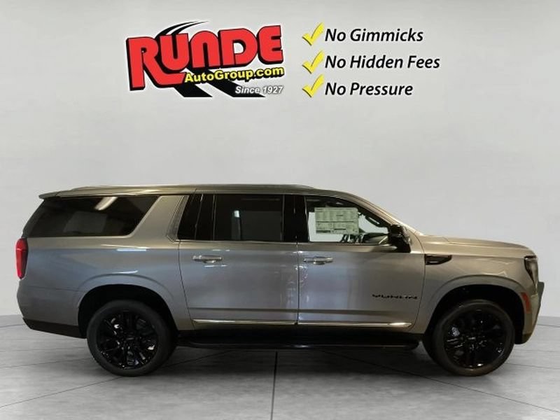 New 2026 GMC Yukon XL Elevation AWD/4WD image 8