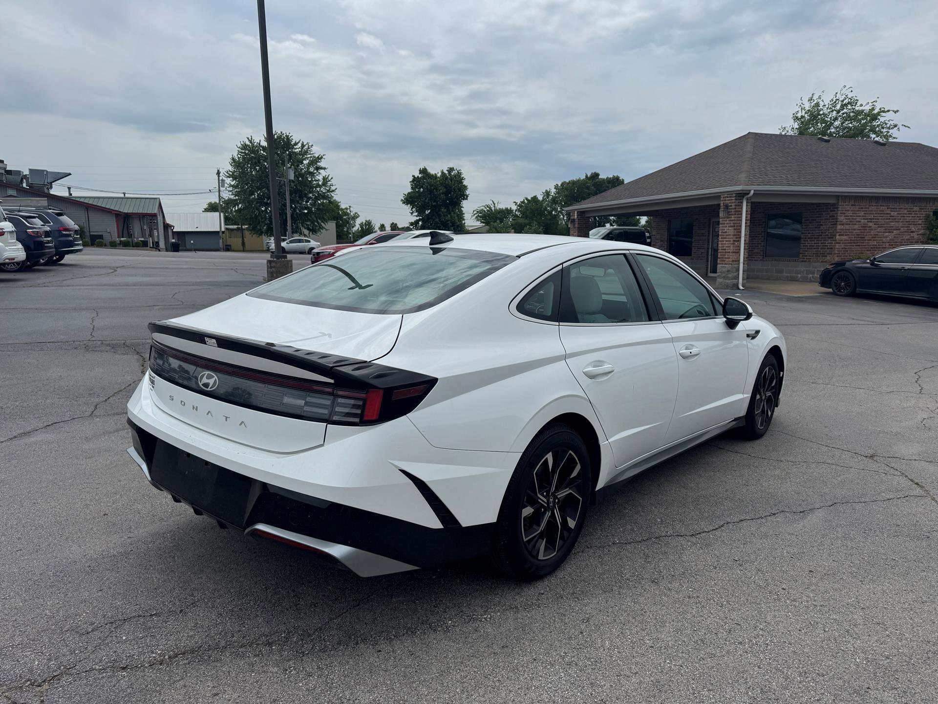 Used 2025 Hyundai Sonata SEL FWD image 6