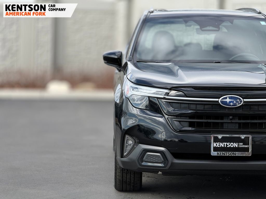 Used 2025 Subaru Forester Touring image 14