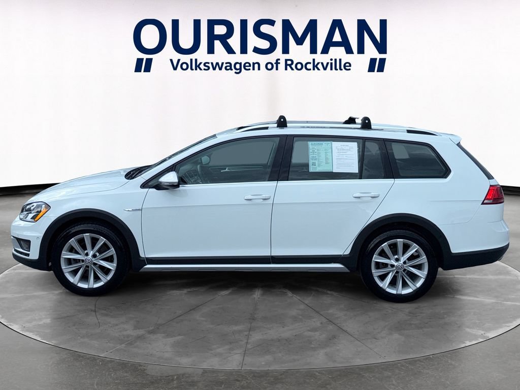 Used 2017 Volkswagen Golf Alltrack SE AWD/4WD image 3