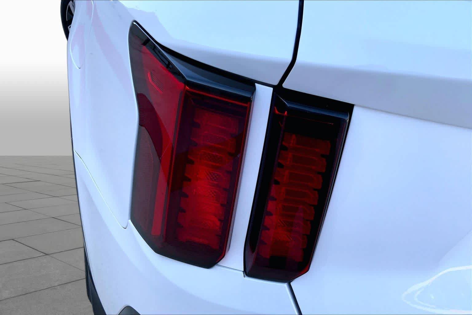Used 2023 Kia Sorento EX FWD image 28