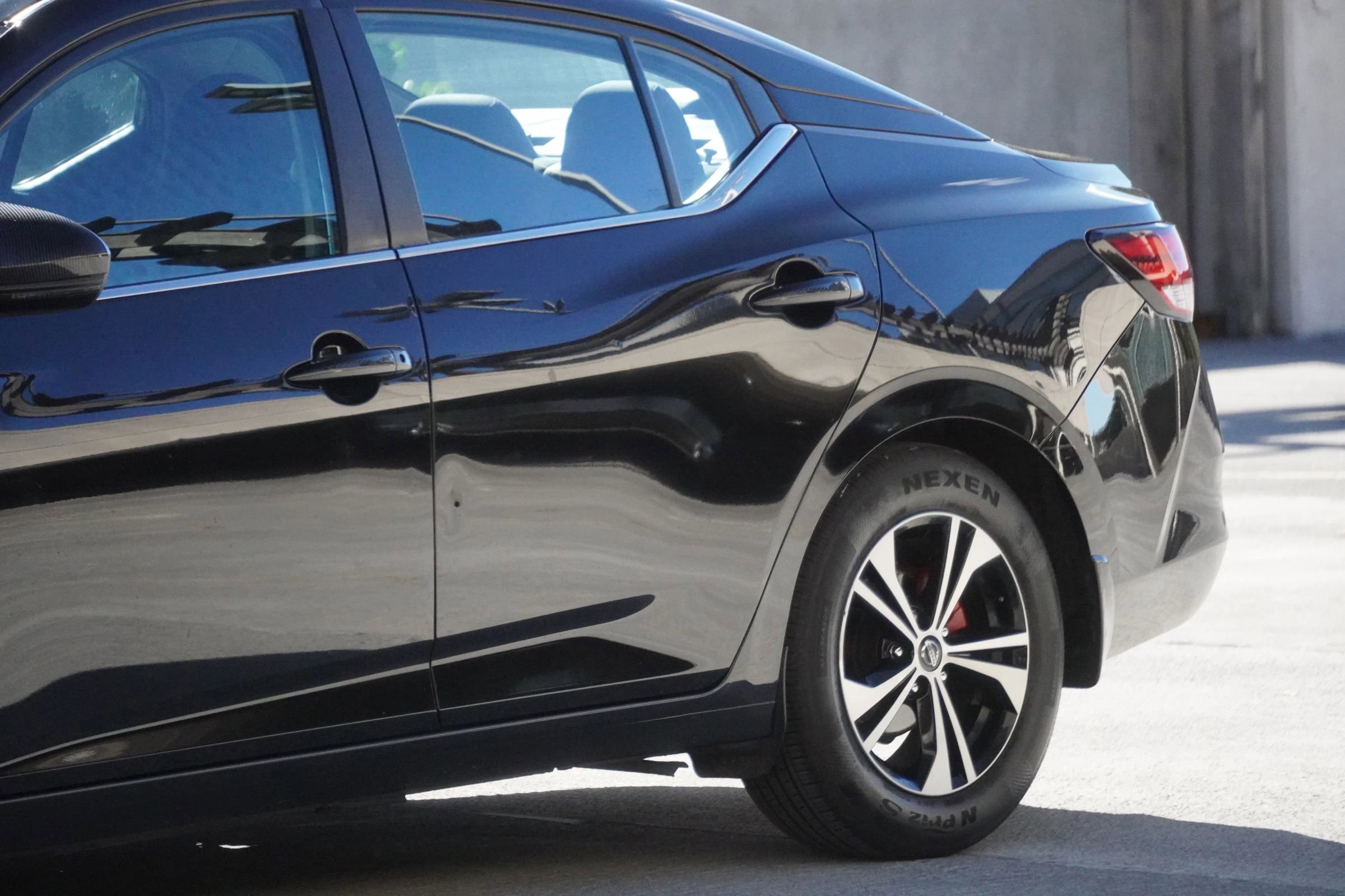 Used 2020 Nissan Sentra SV w/ Trunk Package image 8