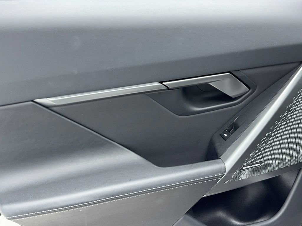 Used 2024 BMW 530i image 44