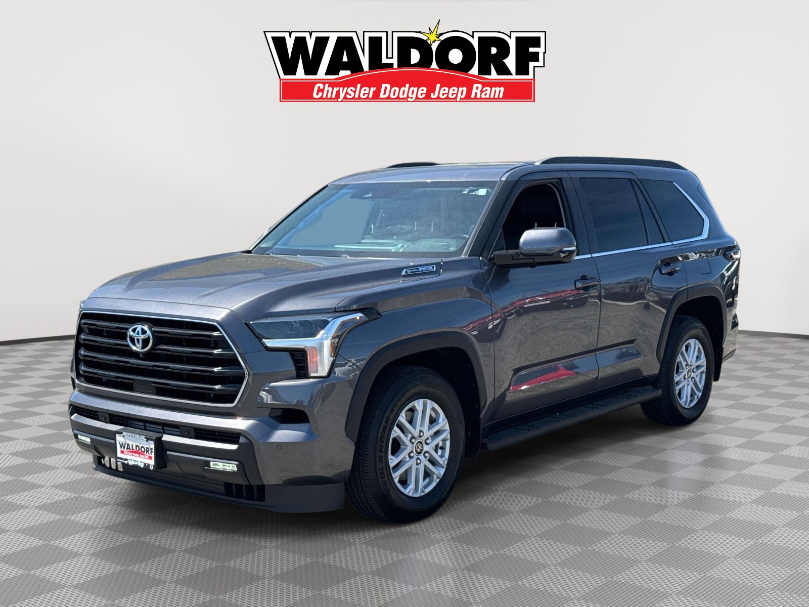Used 2024 Toyota Sequoia SR5 w/ SR5 Premium Package AWD/4WD image 3