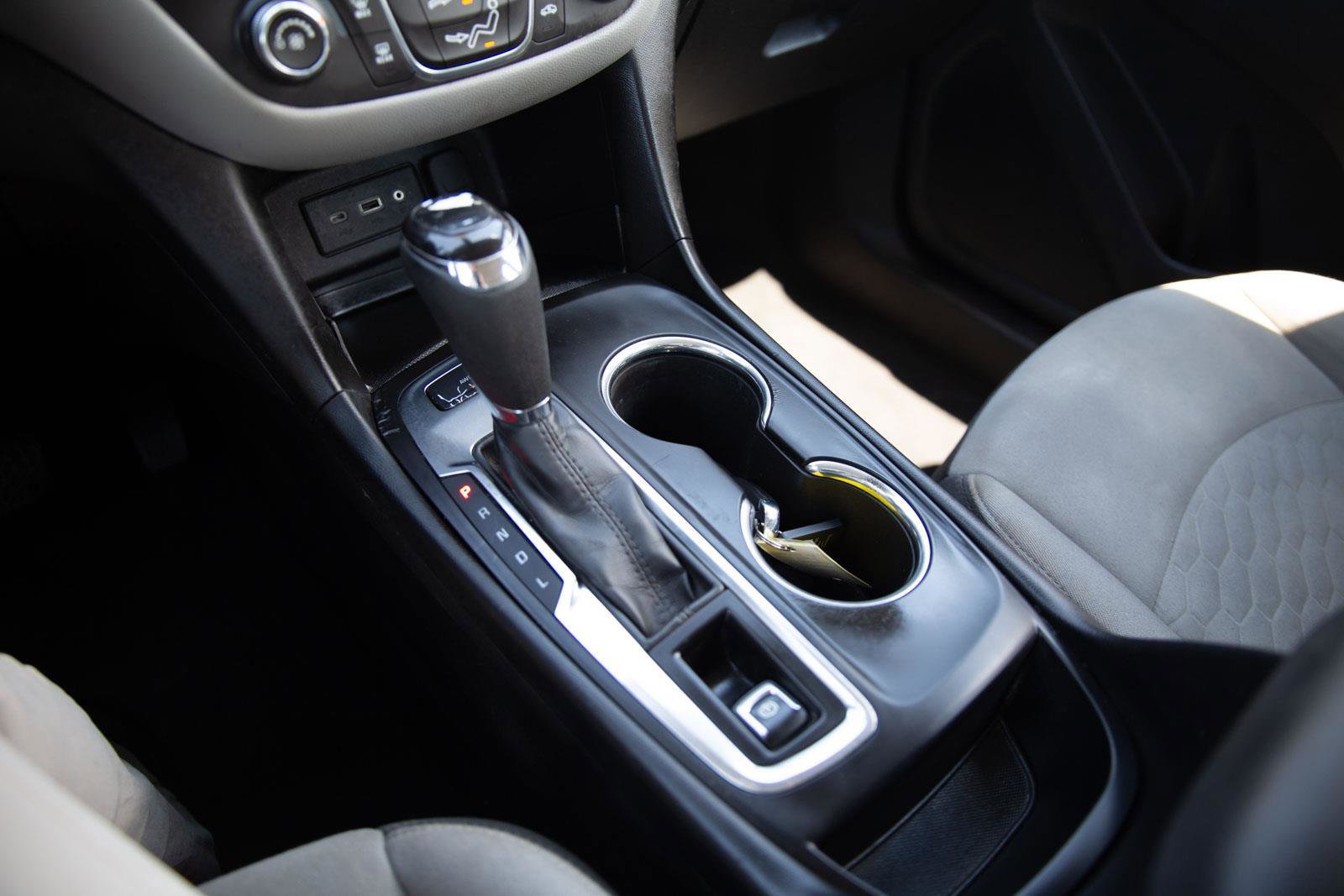 Used 2019 Chevrolet Equinox LS AWD/4WD image 16