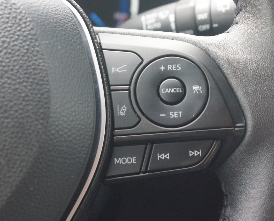Used 2025 Toyota RAV4 XLE w/ Weather Package AWD/4WD image 11