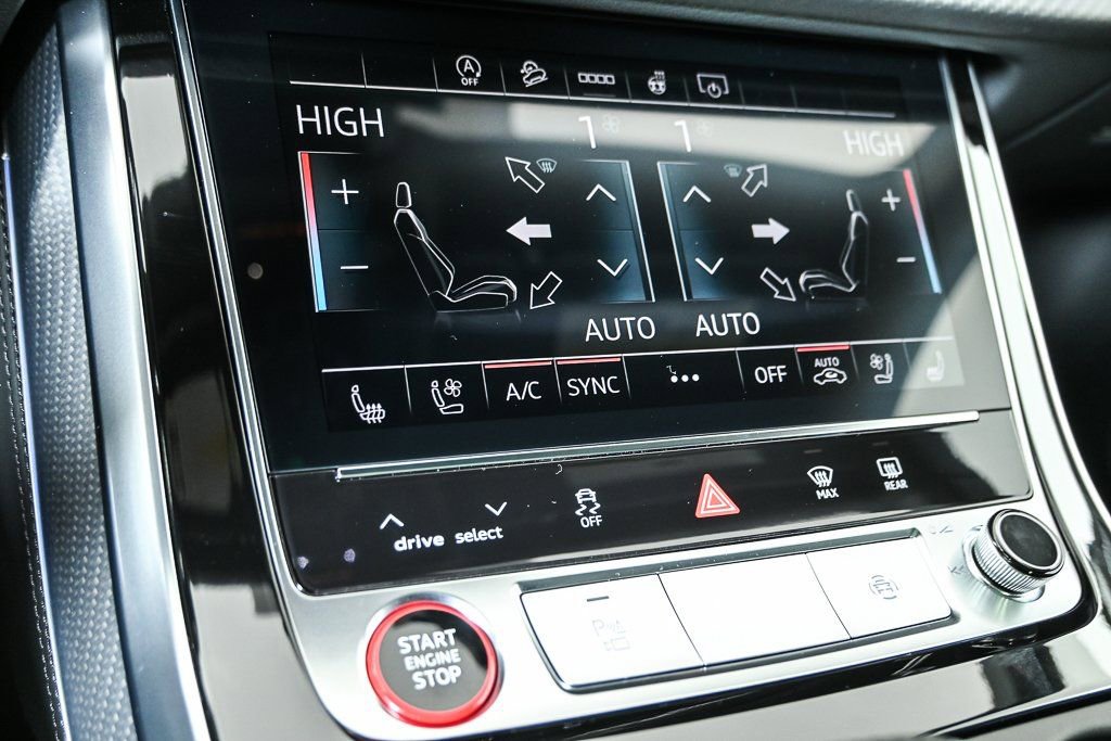 New 2026 Audi RS Q8 performance image 17